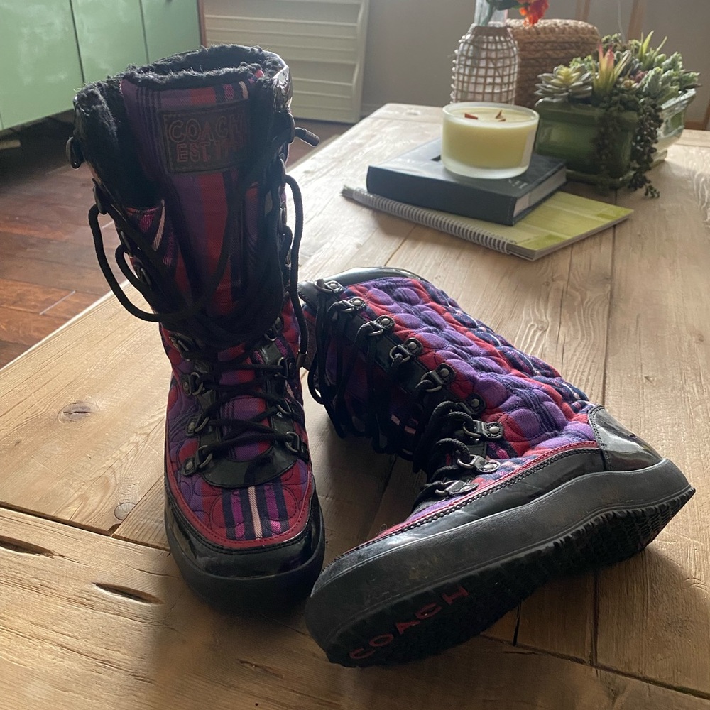 Coach Black Sherpa Trimmed Plaid Quilted Snow Boots Size 6